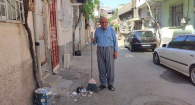 Yaşlı Adamdan Örnek Davranış
