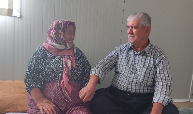 Depremde Ayağını Kaybeden Eşini Sevgisiyle Ayakta Tutuyor