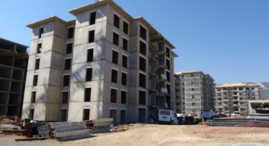 Ebrar Sitesi'nde Binalar Yükseldi, Örnek Daireler Ortaya Çıktı