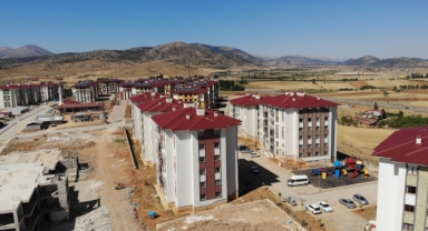 Göksun'da Depremzedeler Yeni Konutlarına Bir Bir Kavuşuyor