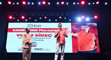 Milli Sporcu Yusuf Dikeç, Ağustos Fuarı’nda Hemşerileriyle Buluştu