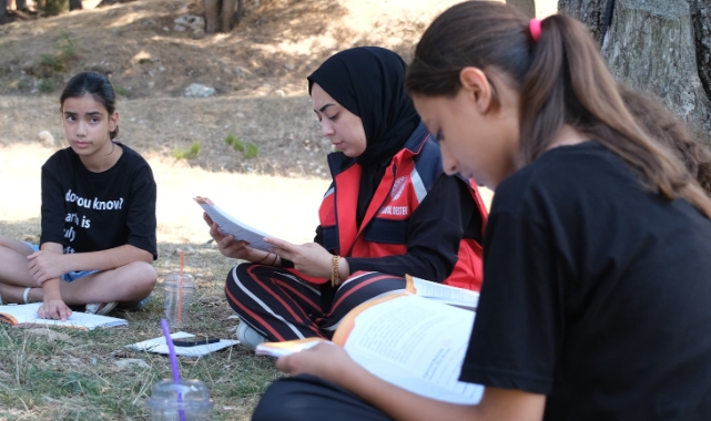 Onikişubat Belediyesi’nden 28 Genç Kıza Anlamlı Gezi Programı