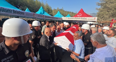 Şehit Polis Memuru Memleketinde Toprağa Verildi