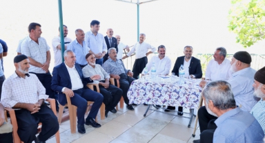 Başkan Toptaş, Kürtül’de Vatandaşlarla Buluştu, Taleplerini Dinledi