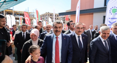 Milli Eğitim Bakanı Tekin, Azerbaycan Tarafından Yaptırılan Okulun Açılışını Gerçekleştirdi