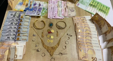 Otodan Hırsızlık Yapan 3 Şahıs Tutuklandı