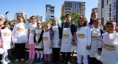 Anneler ve Çocuklar Turşu Atölyesi’nde Moral Depoladı