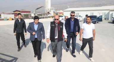 Başkan Akpınar, Çağlayancerit Yol Projesinde İncelemelerde Bulundu