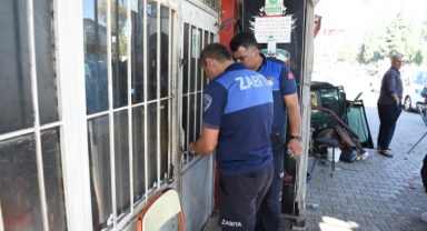 Dulkadiroğlu’nda Ruhsatsız Kaçak Faaliyet Gösteren Suriyelilerin İş Yerleri Mühürlendi