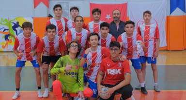 Onikişubat Belediyesi’nin Cumhuriyet Spor Şöleni’nde Futsal Heyecanı Başladı