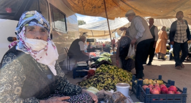 Semt Pazarının En Yaşlı Satıcısı