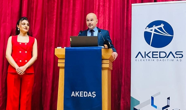 AKEDAŞ Elektrik Dağıtım A.Ş, 24 Kasım Öğretmenler Günü dolayısıyla “Geleceği Aydınlatanlar” adlı etkinlik düzenledi