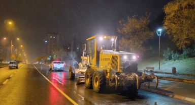 Büyükşehir Gece Mesaisinde