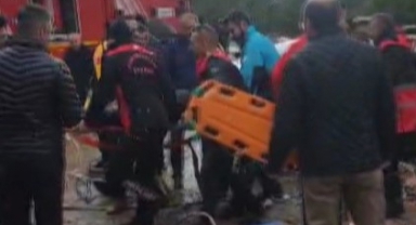 Kahramanmaraş’ta Okulda Duvarın Çökmesi İle Yaralananlar Böyle Kurtarıldı