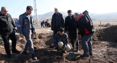 Dulkadiroğlu Belediyesi’nden Deprem Şehitleri Anısına Fidan Dikme Etkinliği