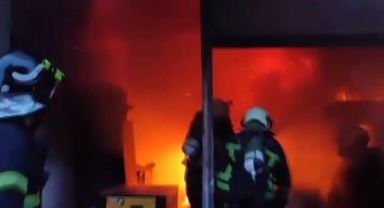 Kahramanmaraş'ta İş Yeri Yangını Söndürüldü