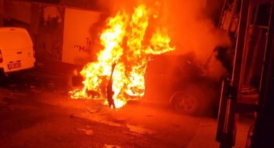 Kahramanmaraş'ta Otomobil Yangını