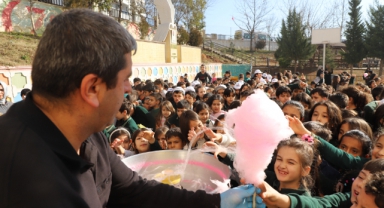 Akedaş Elektrik Dağıtım A.Ş., Enerji Verimliliği Haftası'nda Öğrencilere Enerji Tasarrufunu Aşıladı