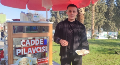 Depremden Sonra Memleketine Döndü, Baba Mesleğini Devam Ettiriyor