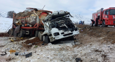 Kahramanmaraş'ta Yakıt Tankeri Devrildi: 1 Yaralı