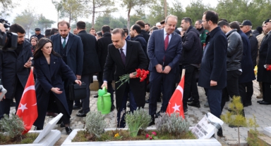 Bakanlar, Kahramanmaraş Deprem Şehitlerini Andı