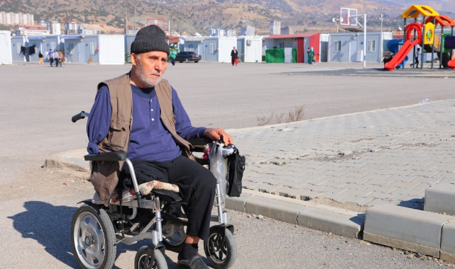 Enkazdan 5 Gün Sonra Kurtuldu, Kolunu ve Bacağını Kaybetti