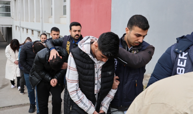 Günlük 2 Milyon Tl Para Döndüren Yasadışı Bahis Şebekesi Çökertildi