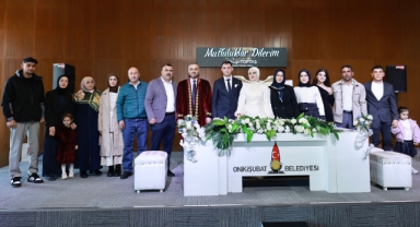 Kahramanmaraş'ta Çiftler 14 Şubat'ta Sevgilerini Nikahla Ölümsüzleştirdi