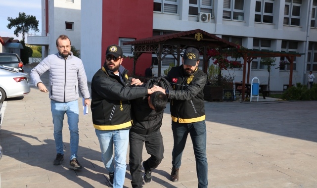 Kendisini Borçlandıran Patronunu Öldürdü, Çekiciye Yüklediği Otomobiyle İstanbul'a Kaçtı