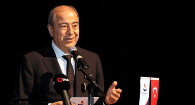 SANKO Holding Onursal Başkanı Zeki Konukoğlu’na Hayırseverlik Ödülü