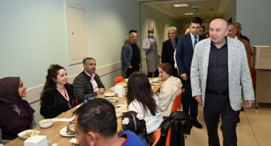 Rektör Yasım, Hastane Personeliyle İftar Sofrasında Bir Araya Geldi
