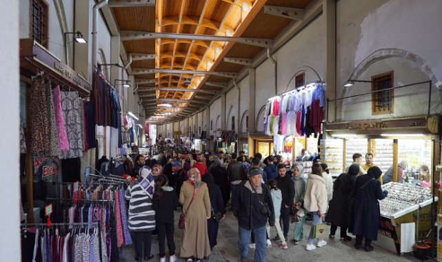 Tarihi Kapalı Çarşı'da Bayram Hareketliliği