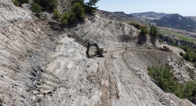 Büyükşehir, Dulkadiroğlu’nda Köy Evlerine Yeni Yol Açıyor