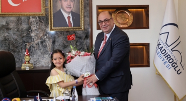 Dulkadiroğlu’nda 23 Nisan Coşkusu: Başkanlık Makamı Merve Nida Sarp’a Emanet Edildi