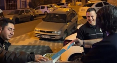 Kavga İhbarına Giden Polislere Baklavalı Sürpriz