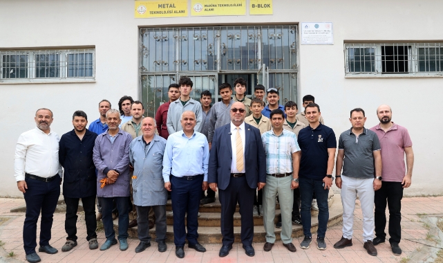 Dulkadiroğlu Belediyesi’nden Eğitime ve Yerli Üretime Destek