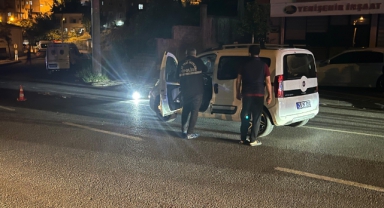 Hafif Ticari Aracın Çarptığı Kadın Hayatını Kaybetti