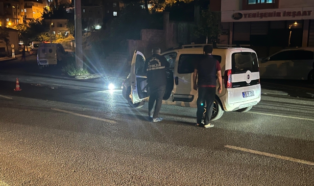 Hafif Ticari Aracın Çarptığı Kadın Hayatını Kaybetti