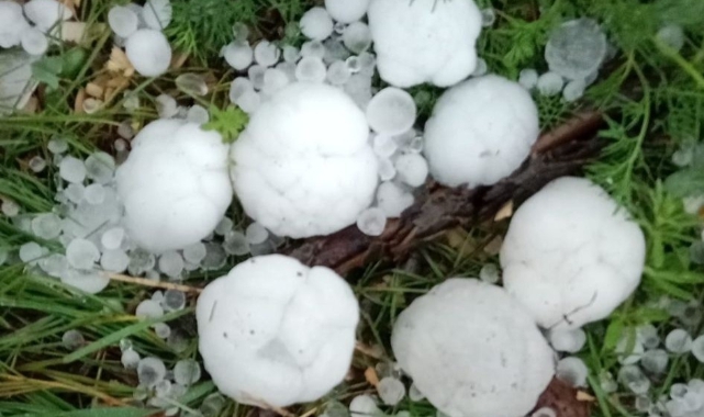 Kahramanmaraş’a Ceviz Büyüklüğünde Dolu Yağdı