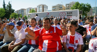 Kahramanmaraş’ta Futbol Coşkusu Dev Ekrana Taştı;İstiklalspor Finalde!