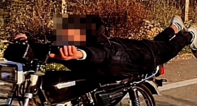 Motosikletli Şov Pahalıya Patladı: Ehliyeti İptal Edildi, 19 Bin Tl Ceza Kesildi