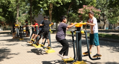 Yenilenen Dulkadiroğlu Parkı’nda Mahalle Toplantısı Gerçekleştirildi