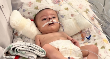 Bebeğe Nefes Aldıran Ameliyat: Sol Burun Deliği Olmayan Bebek Artık Daha Rahat Nefes Alacak