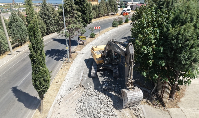 Büyükşehir, Onikişubat’ta OSB ve 2 Mahallenin Daha Ulaşımını İyileştiriyor
