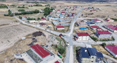 Elbistan Beyyurdu’nda Yollar Büyükşehirle Yenileniyor