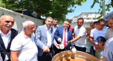 Onikişubat Belediyesi’nden Ilıca’da Aşure İkramı