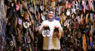 Dünyaca Ünlü Filmlerin Kostümlerinde Yer Alan Maraş Yemenisi Üretimi Sürüyor