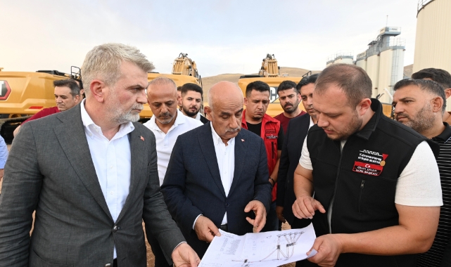 Görgel ve Kirişci, Kuzey İlçelerin Yol Ağına Güç Katacak Tesiste İncelemelerde Bulundu