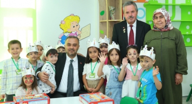 Başkan Toptaş, Hakan Akdere Gündüz Bakımevi’nde Yeni Eğitim-Öğretim Yılının İlk Zilini Çaldı