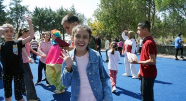 Büyükşehir’den Özel Çocuklara Neşeli “Okula Dönüş” Sürprizi